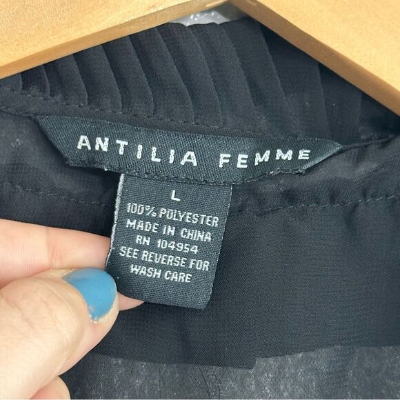 Antilia Femme Blouse Tie Waist Sheer Black Ruffle Hem Pleated Button Up Sz Large - Picture 5 of 8
